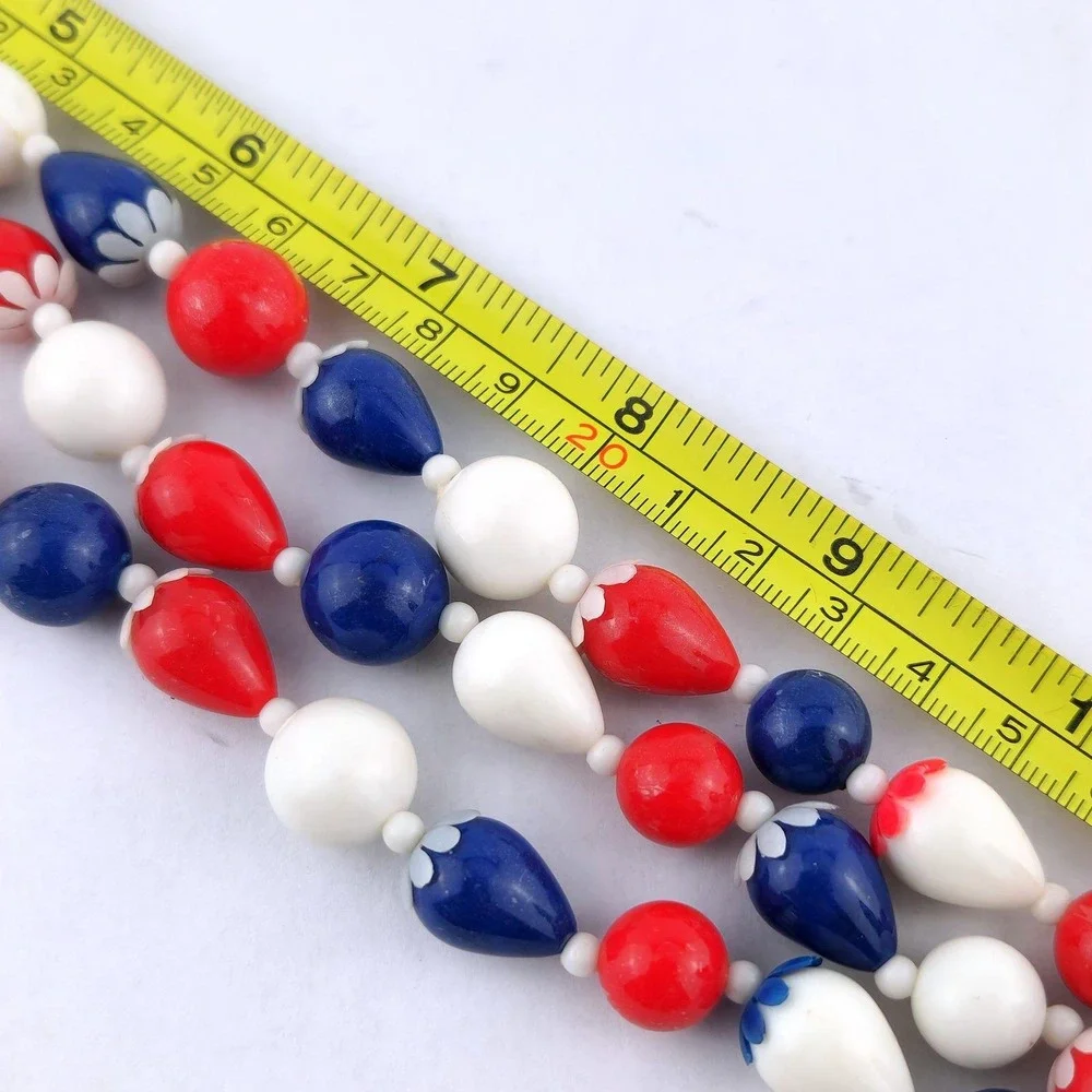 Vintage Red White Blue Triple Strand Bead Necklace Patriotic USA Hong‎ Kong